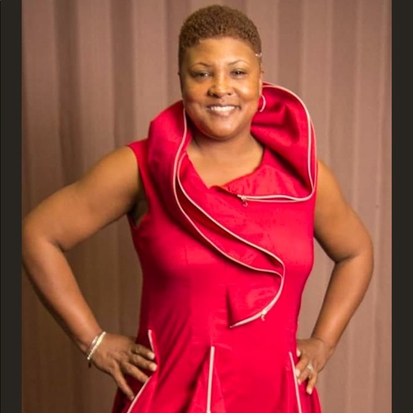 Dress - Picture 1 of 4